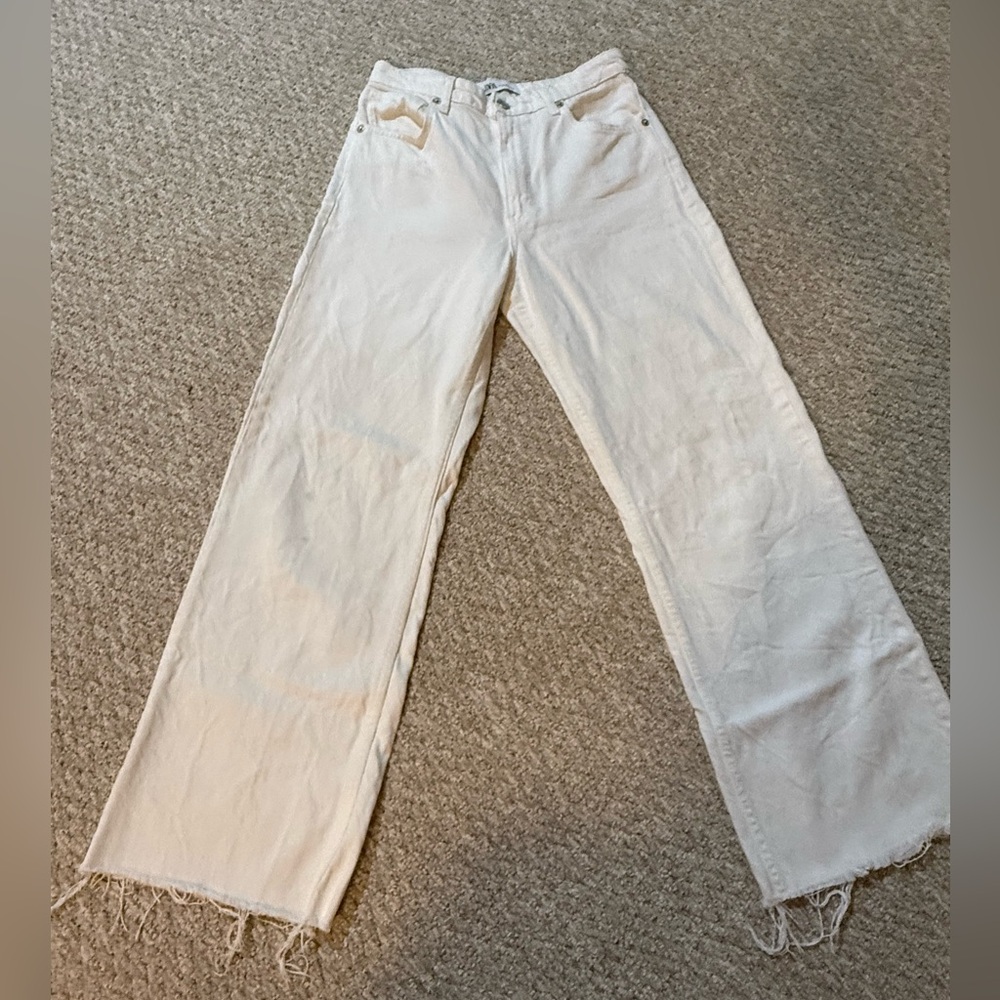 White Zara low rise straight leg jeans